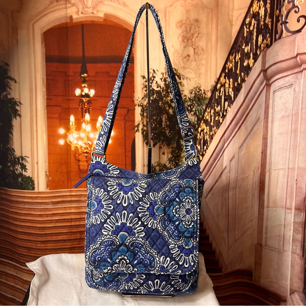 Vera Bradley Bohemian Messenger Adjustable Crossbody Bag, zip close and magnetic